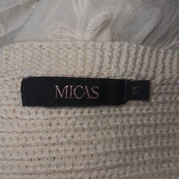 ✨Micas Knot Front Knit Embroidered Tube Sz XS Top Beige✨ - Picture 9 of 10